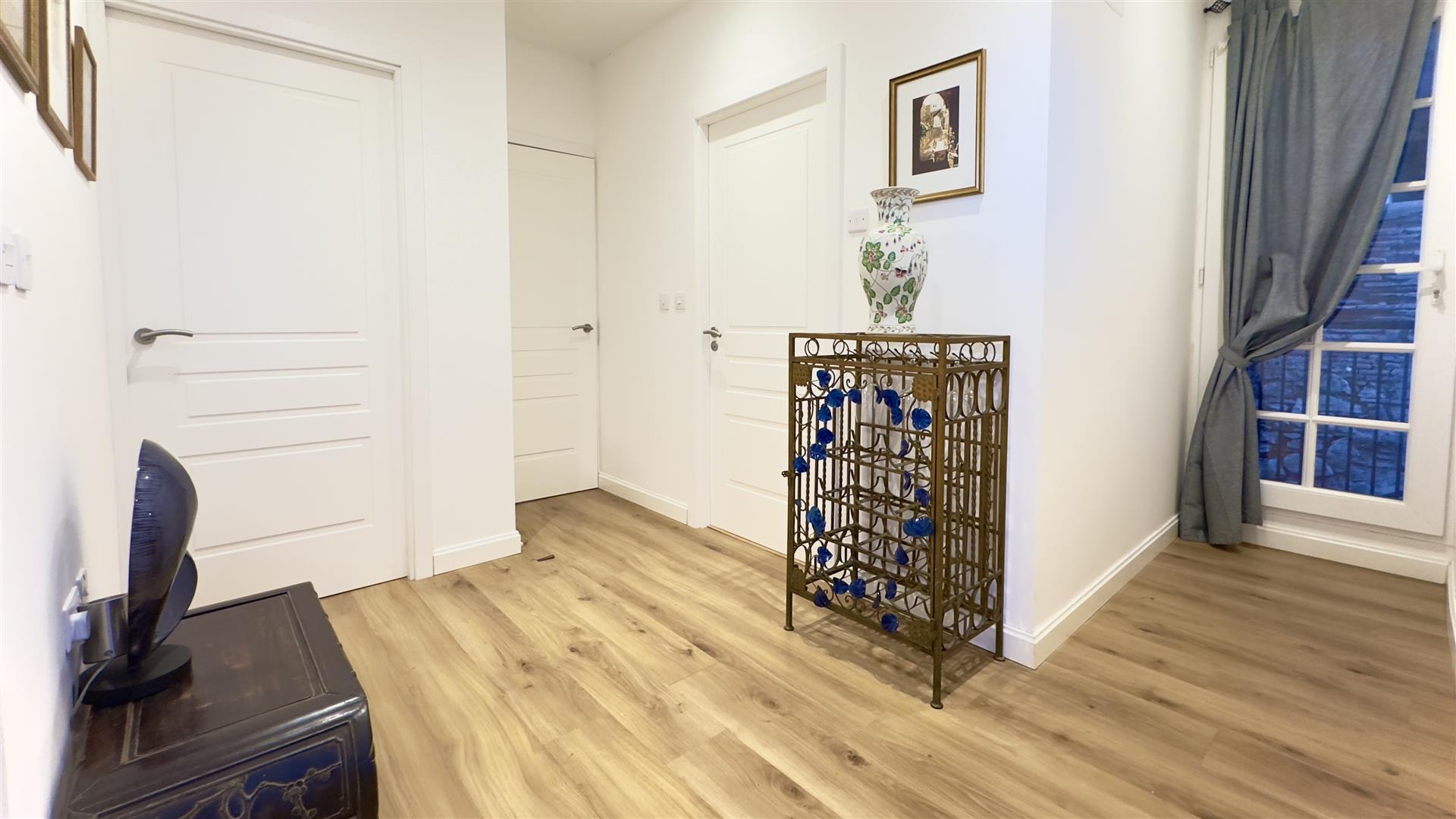 Image of Apartment - 3 Bedrooms - 2 Bathrooms for Sale in Upper Town-Gibraltar, Image 12